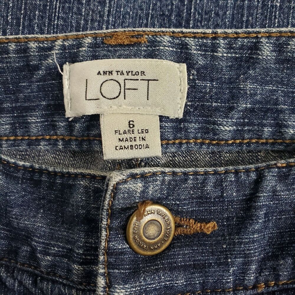 Ann Taylor Loft Womens Jeans Size 6 Flare Leg Blue Denim Stretch Mid Rise Dark - Picture 8 of 12